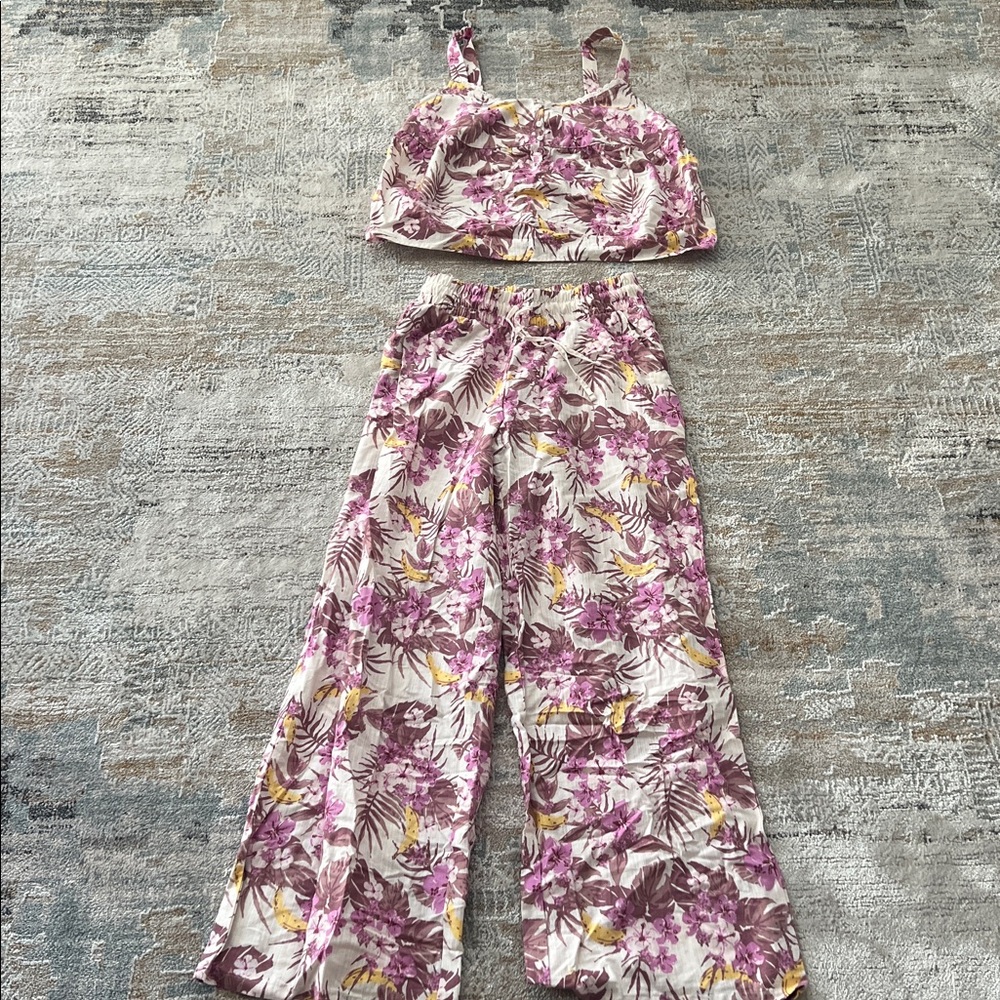 ‼️ Floral Two-Piece Set in Purple and Yellow ‼️